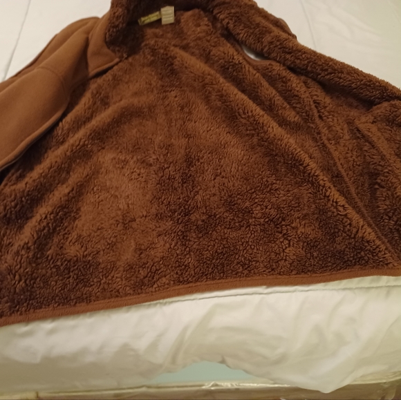 Brown vest - Picture 2 of 2